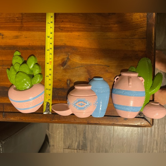 Vintage Cactus Small Plastic Wall Hanging Trio - Picture 3 of 7